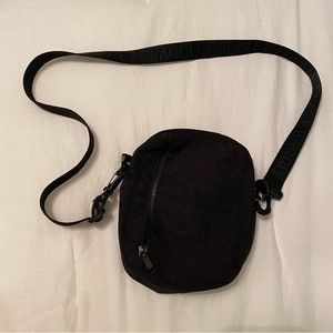 Baggu Sport Crossbody in Black